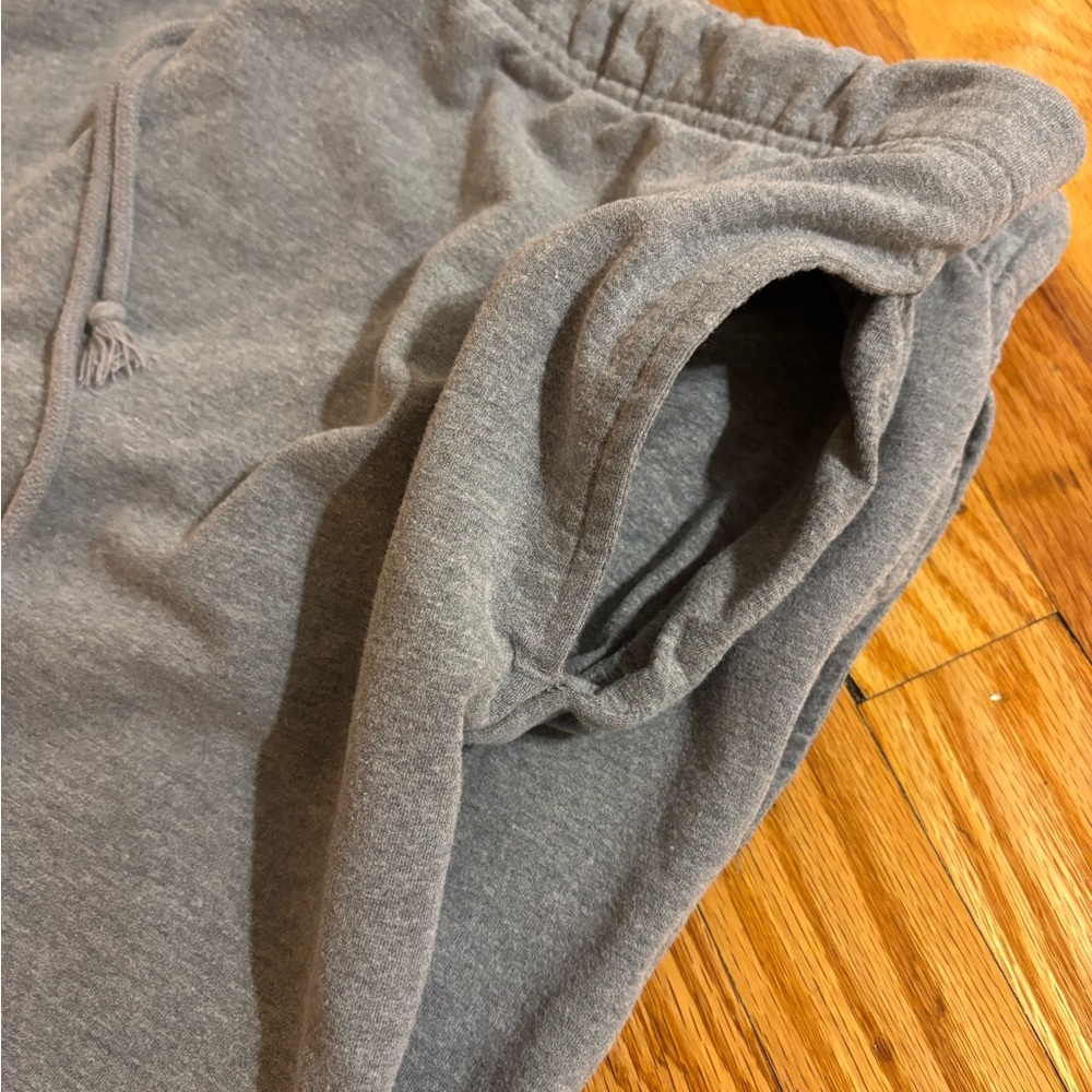 Aeropostale Heather Gray Sweatpants - Picture 2 of 4
